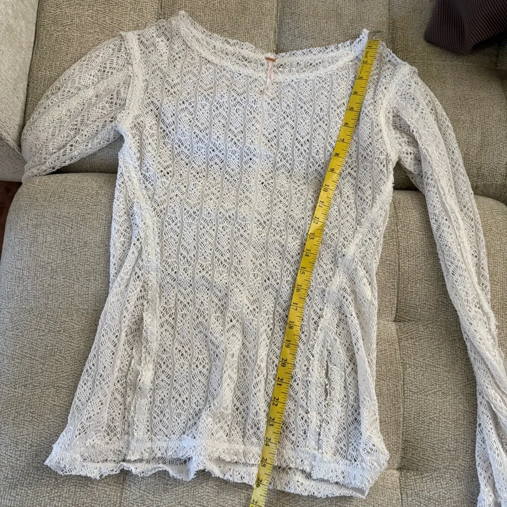 FREE PEOPLE White Lace On The Road Twisted‎ Tee Size Medium